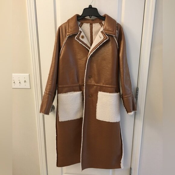 2 in 1 Reversible Coat: Brown Leather and Off-White Sherpa / Teddy - Picture 1 of 13
